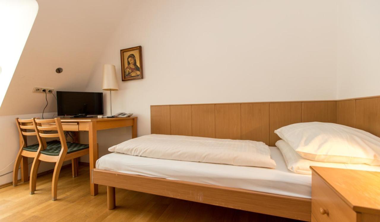 Gaestehaus Deutscher Orden Wien Ngoại thất bức ảnh