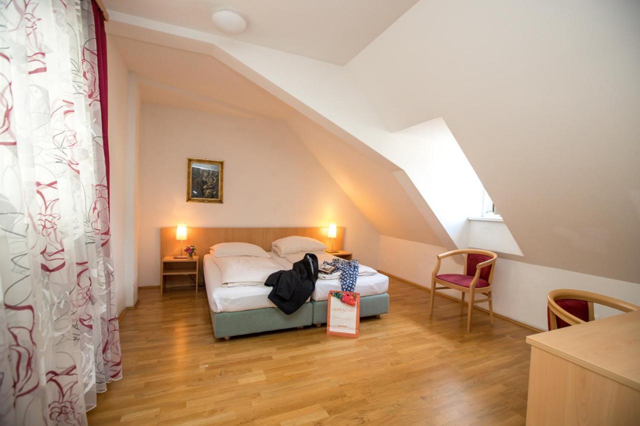 Gaestehaus Deutscher Orden Wien Ngoại thất bức ảnh